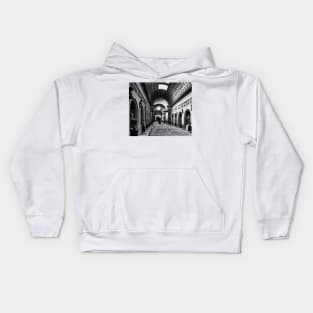 Gallery Museum with Greek art Roman Sculptures Kids Hoodie